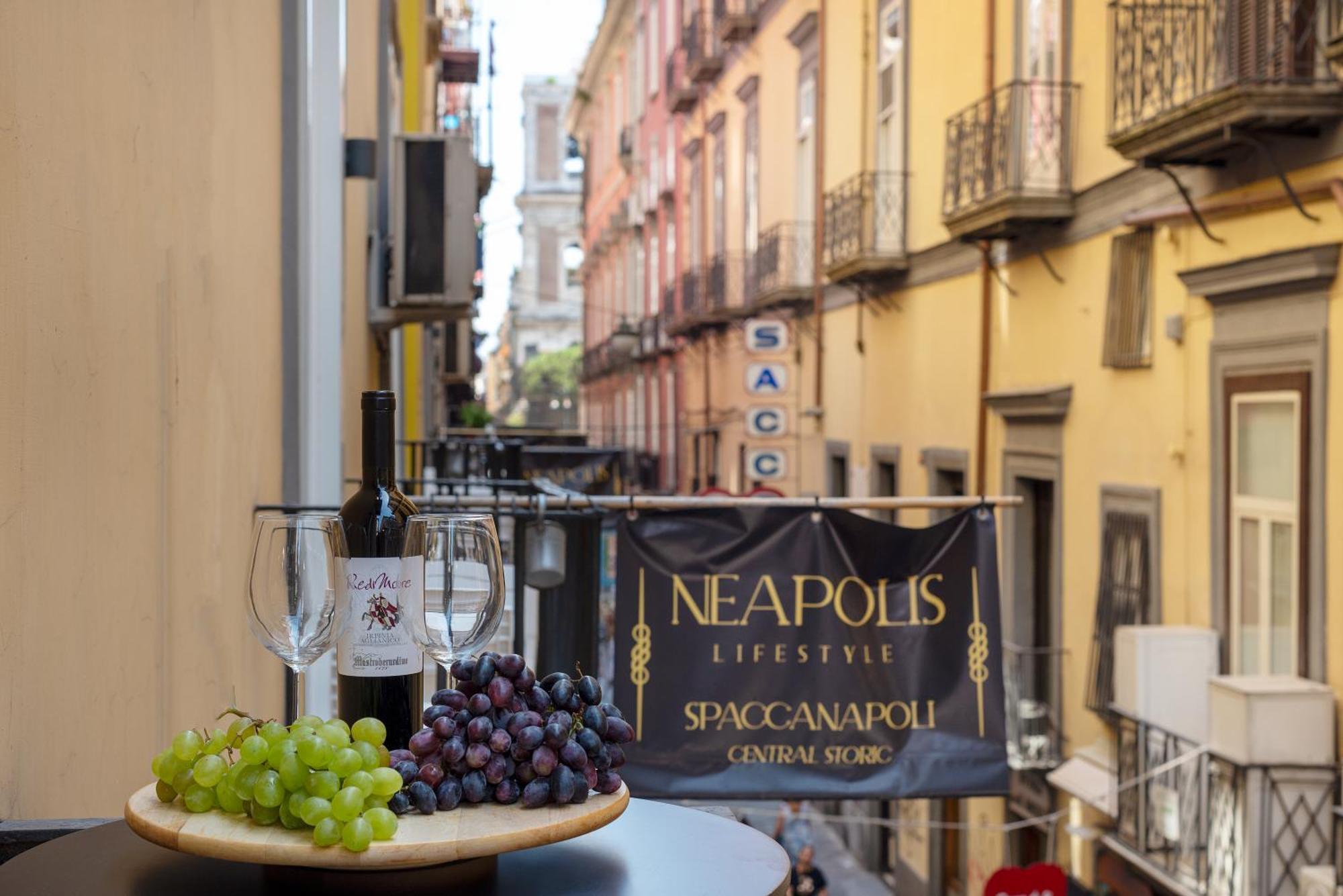 Neapolis Lifestyle Panzió Kültér fotó